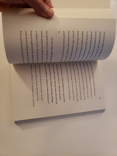 To Be In His Presence by Felicia Christian (English & Religion) Paperback SIGNED - Picture 11 of 14