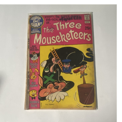 DC Comics The Three Mouseketeers S-18 Color Comic Book Dizzy Dog Bo Bunny