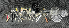 ENORME LOTE DE CAJONES DE CHATARRA - PLACA DE PLATA ANTIGUA Y VINTAGE - Juguetes Herramientas Cerradura maestra