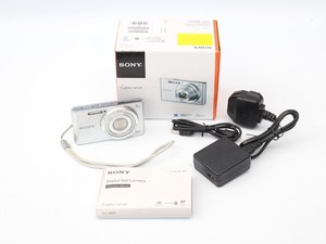 Sony DSC-W830 Digital Camera Cyber-Shot 20.1 MP Point Shoot Compact Video Silver
