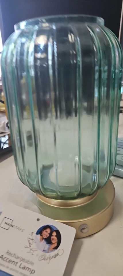 Luces de lucidez Mainstays by Becky G. & Alejandra 8,5 pulgadas vidrio acanalado verde Foto 2 de 4