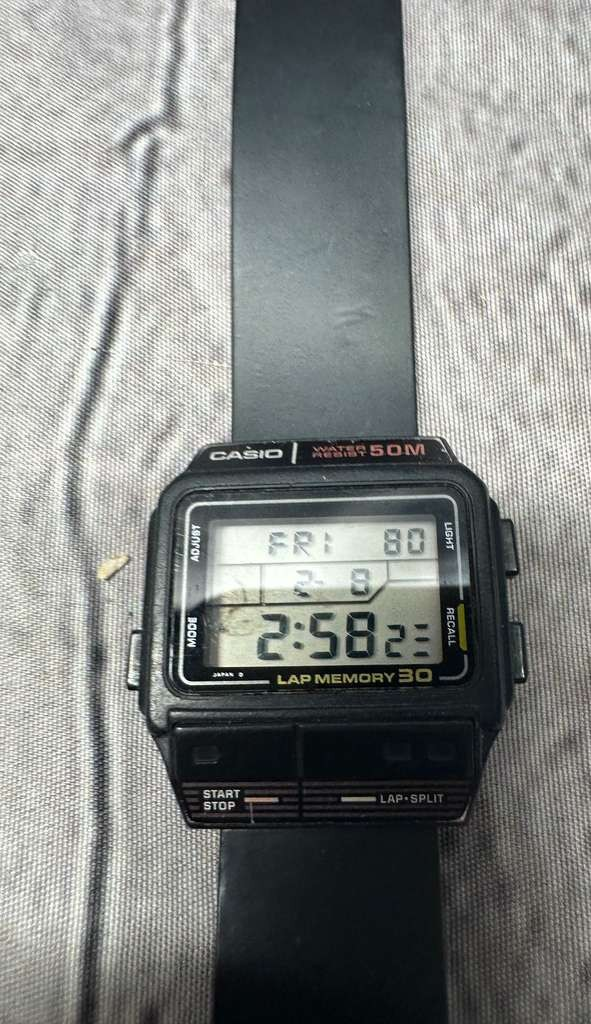 CASIO SDB 300W Digital Watch 1980s Sports ALARM STOPWATCH Japan