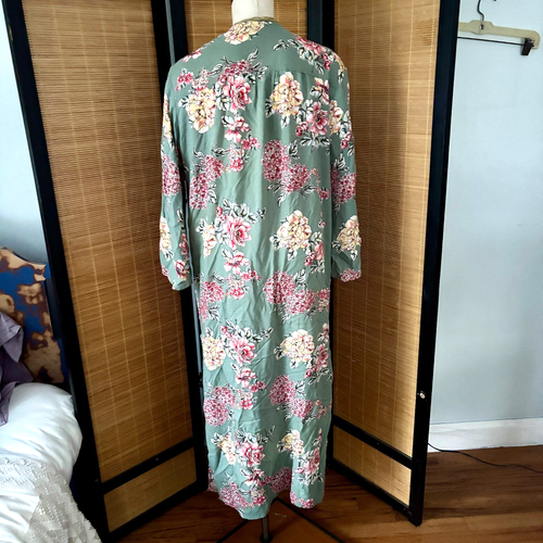 Topper kimono Angie taglia M lungo verde salvia floreale spolverino rayon - Foto 2 di 6
