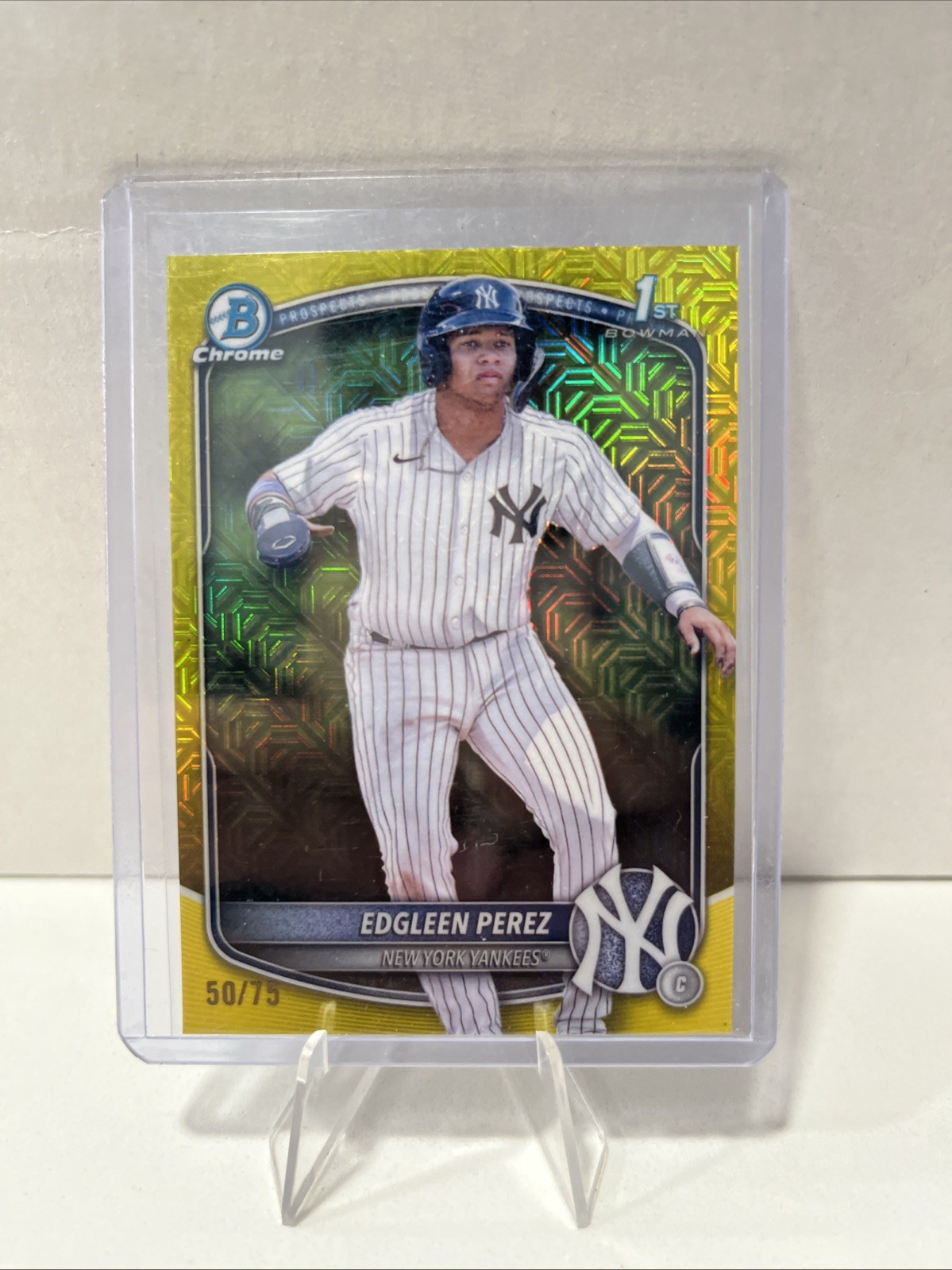 2025 Bowman Chrome Prospects Yellow Mojo Refractor /75 Edgleen Perez #BCP-80