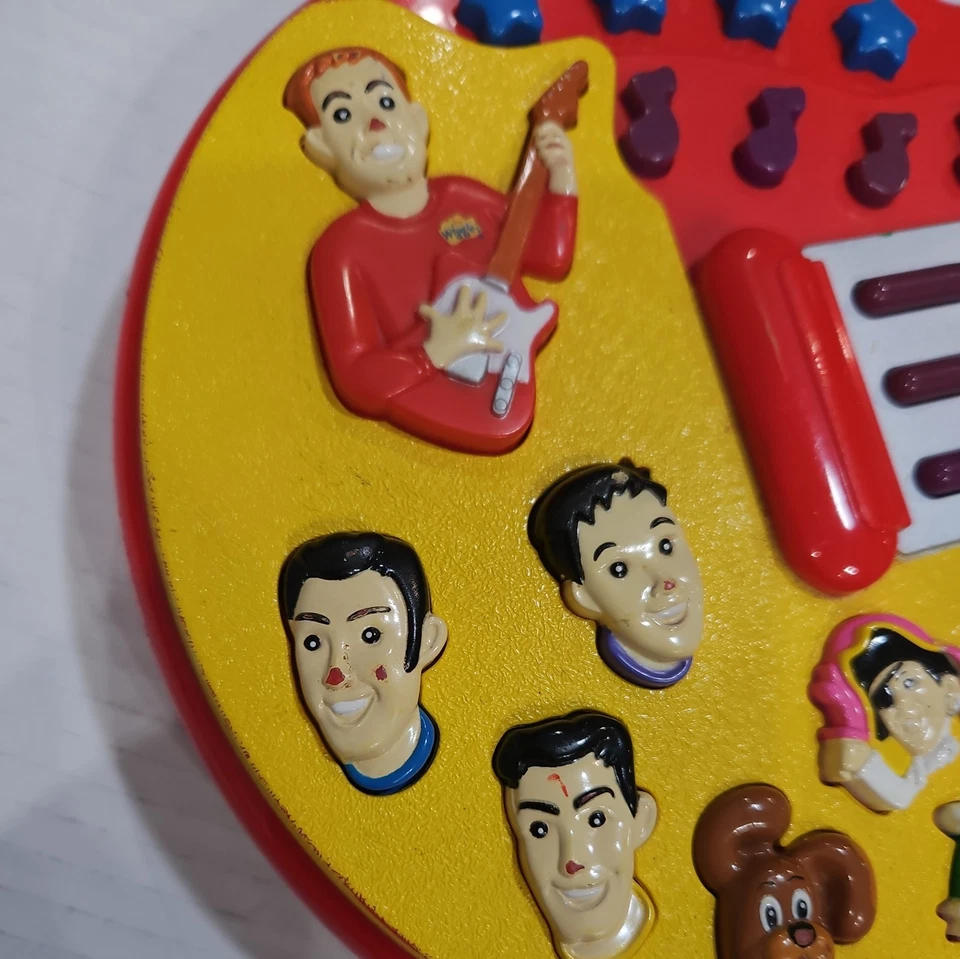 The Wiggles Red Guitar Musical Toy 2003 Spin Master for parts does not work - Image 3 of 4