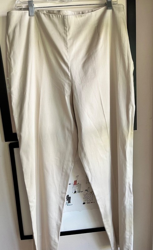 Real Clothes (Saks) pants sz 16 cotton Lycra side zip light tan no pockets