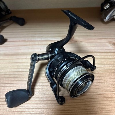 Abu Garcia ROXANI 2500sh Spinnrolle Süßwasser Angelausrüstung