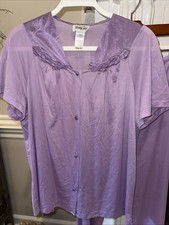 Vintage VANITY FAIR Nylon Pajama Set Lilac Purple Embroidery 90-107 Medium M