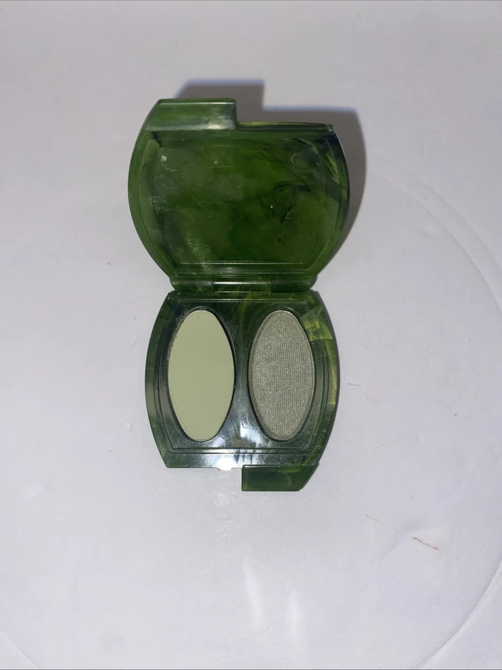 Musgo aterciopelado/musgo escarchado vintage Avon sombra en polvo dúo Foto 2 de 3