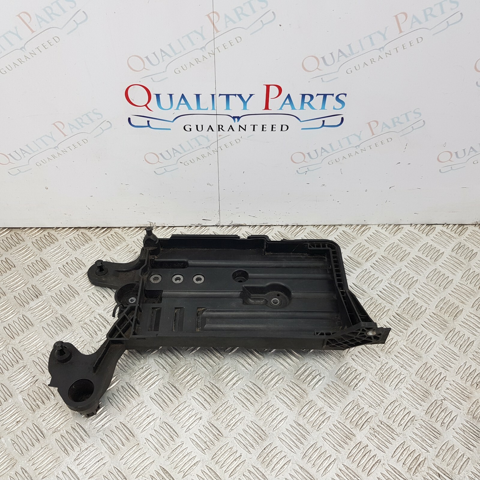 Genuine Volkswagen Mk7 Golf Battery Tray Case 500915321h 