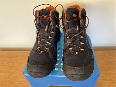 isodry walking boots