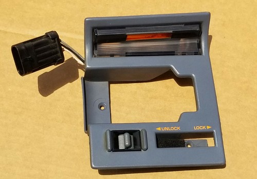90-91 CORVETTE DARK STEEL BLUE INTERIOR DOOR HANDLE BEZEL+COURTESY LIGHT RH 48K - Picture 2 of 6