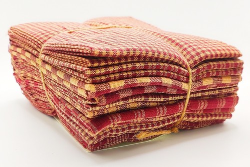 Country Cabin Fat Quarter Bundle with 8 Quilters Quarters - Picture 5 of 5