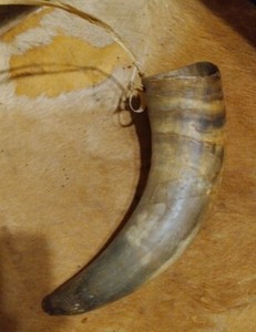 **AWESOME OLD  LOUISIANA FOLK ART DOG HORN BLOWING HORN  OLD TIME HUNTING HORN!*
