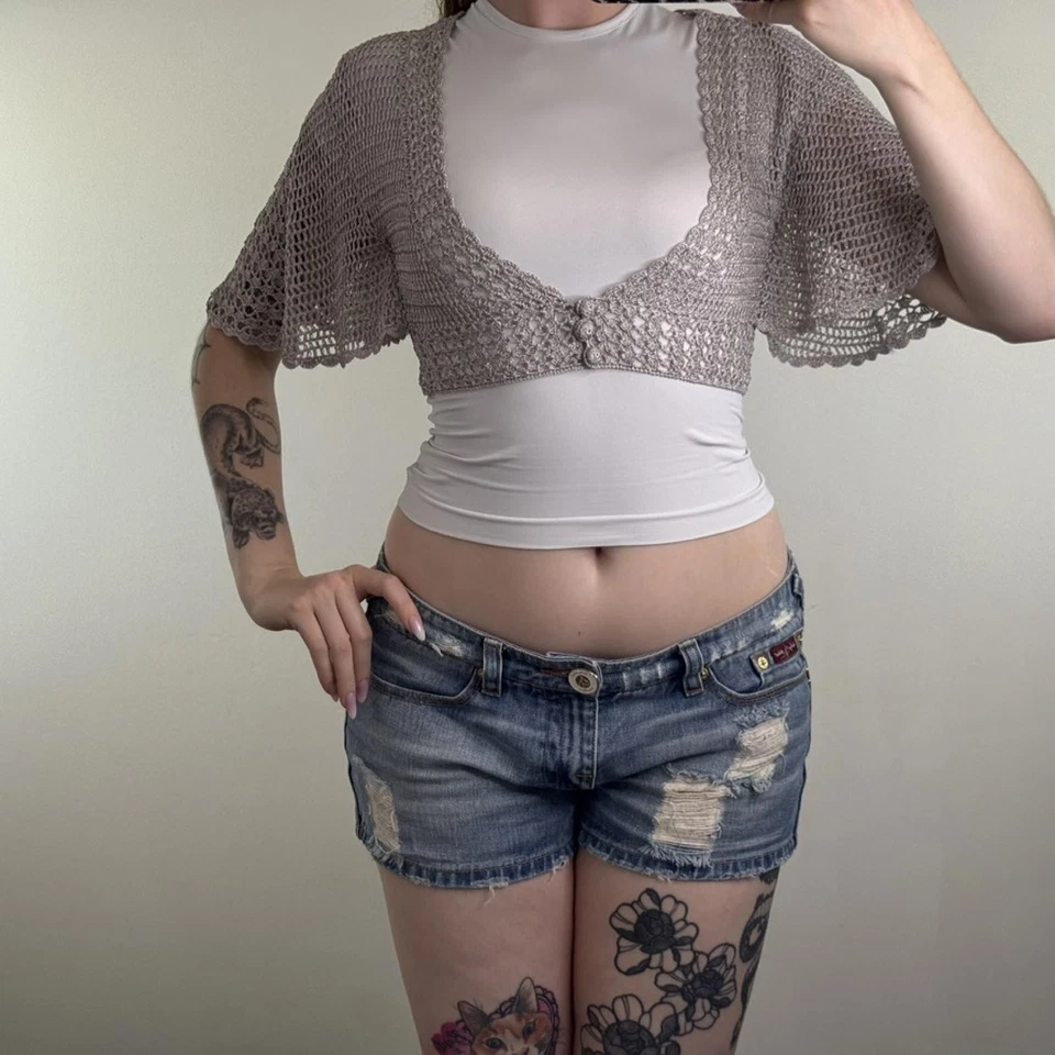 Y2K vintage crochet batwing short sleeve cardigan cropped fitted open bust - Image 4 of 4