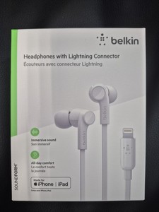 Belkin headphones with lightning connector  