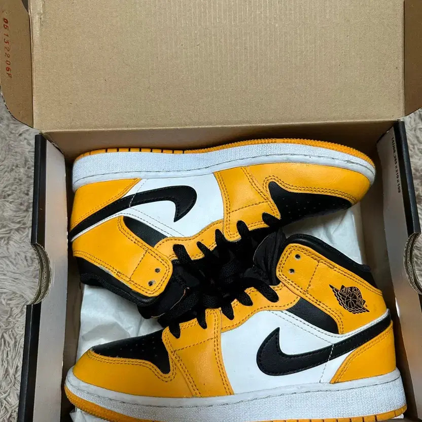 Nike Air Jordan Mid Taxi Sneakers - 235mm, Black & Yellow thumbnail 5