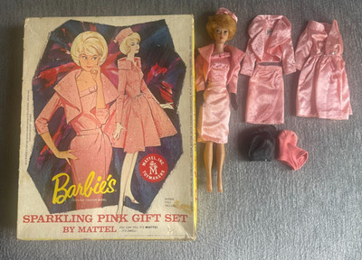 RARE 1963-64 Barbie Sparkling Pink Gift Set 1011 !!! EXTRA CLOTHES