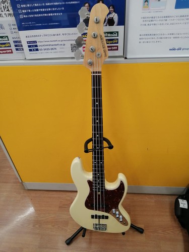 INNERWOOD BAAS EXPRESS VINTEGE WHITE electric bass