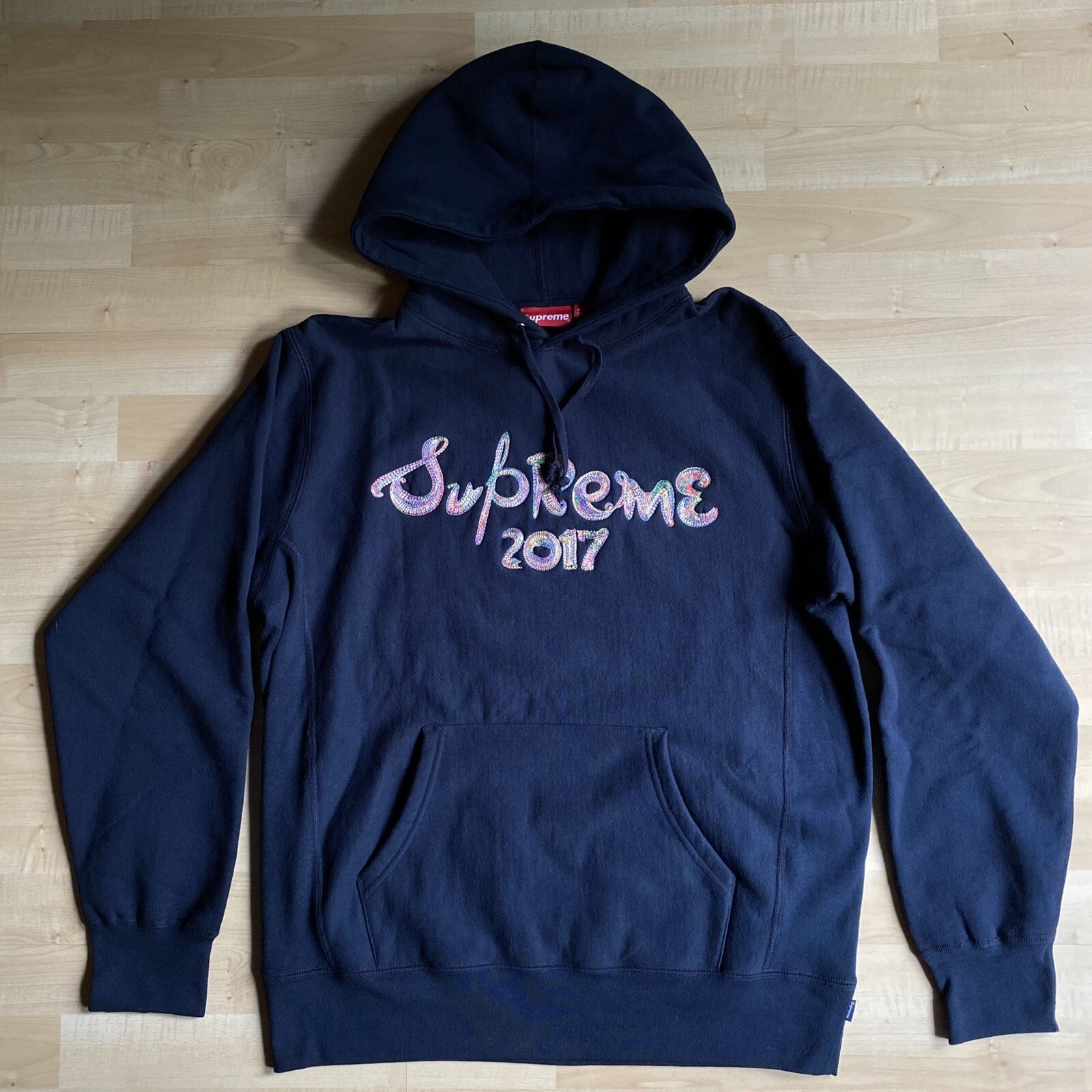 Sweat à capuche Suprême Brodé Logo Brosse 2017 Boîte Logo Excellent Large