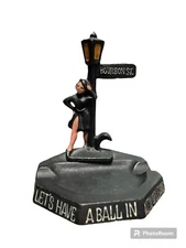 VTG. 1940's Wilton LADY OF NIGHT BOURBON ST. CAST IRON ASHTRAY Bottle Open