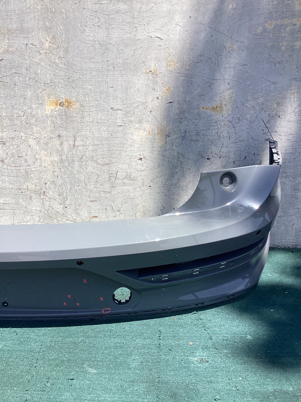 2020 2021 2022 BENTLEY BENTAYGA REAR BUMPER OEM USED