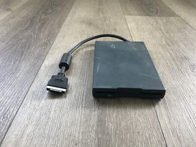 富士通 FMVD3802HP Corei5-8500 SSD500GB 8GB Fujitsu Core I5 6Th Gen