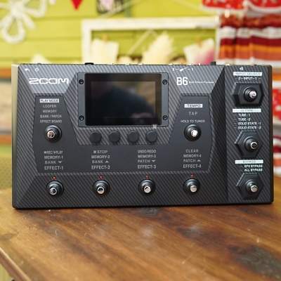 Zoom B6 Bass Guitar Multi-Effects Pedal Processor Full-color LCD