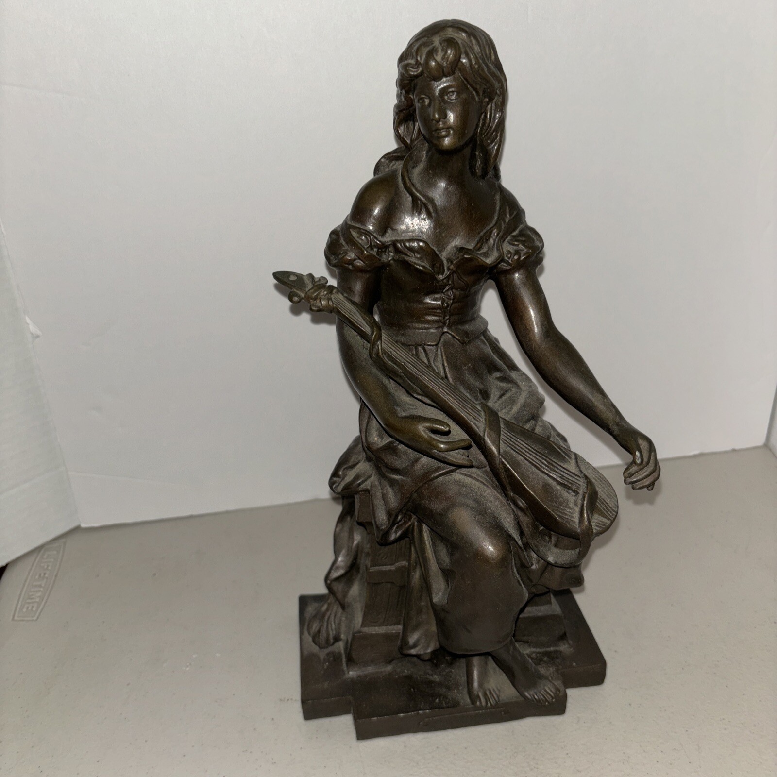 Picture 2 of 8