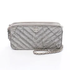 CHANEL Chevron V-Stitch Chain Wallet Leather Silver Hardware #RC1910