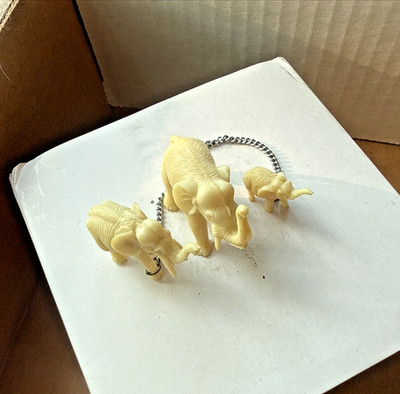 Vintage Celluloid Miniature Elephants Mommy Chained With Two Babies
