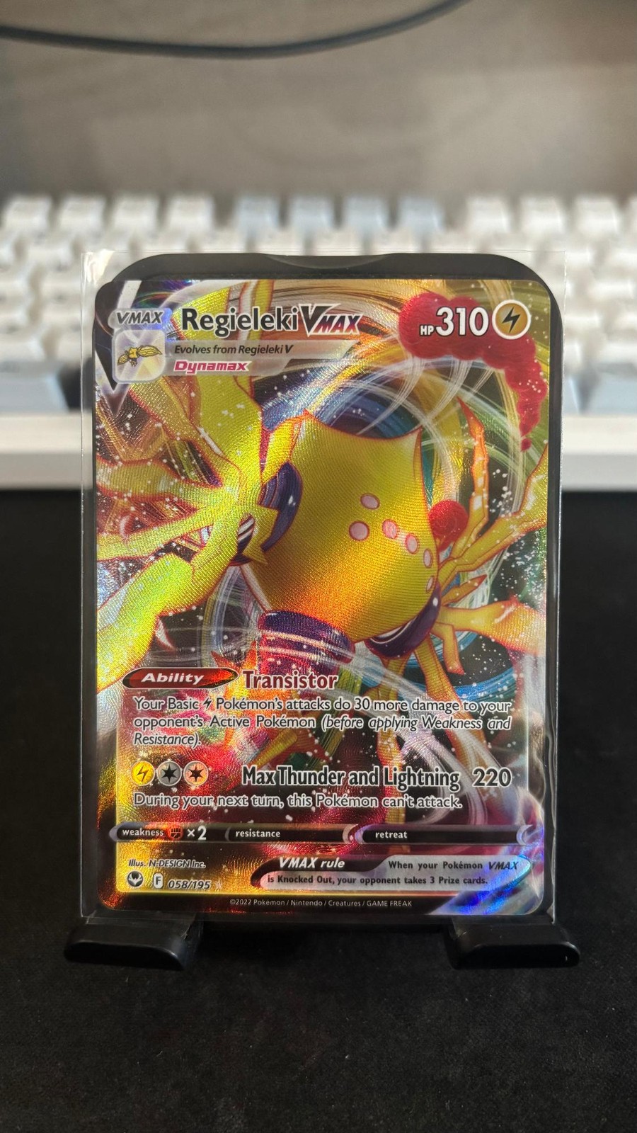 Regieleki VMAX 058/195 Holo VMAX Rare Silver Tempest Pokemon Holo LP