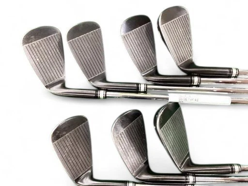 Cleveland CG16 Tour Black Pearl Iron Set 4-PW RH Used - Image 3 of 4