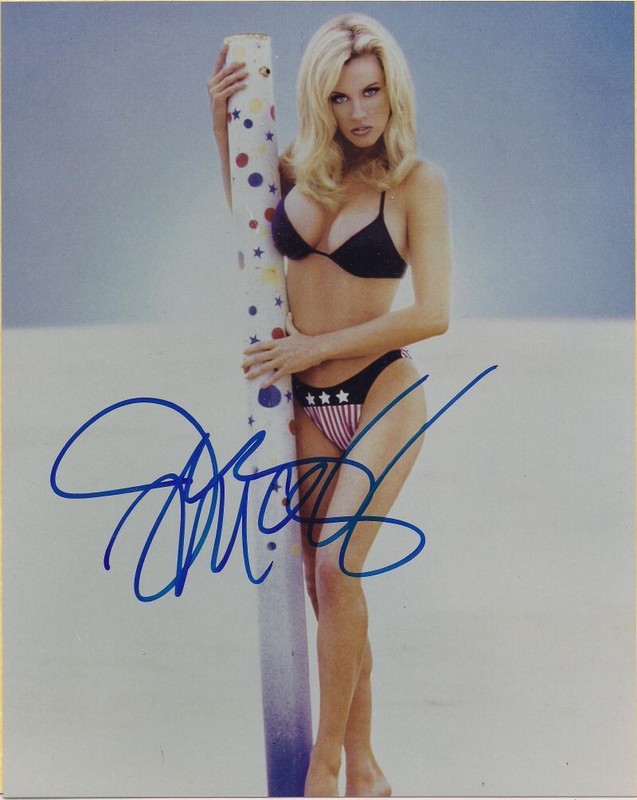 10/1993 Playboy Playmate JENNY McCARTHY  Signed 8x10  Authentic  COA