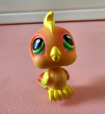 Littlest Pet Shop LPS #120 COLORFUL Yellow Orange Cockatoo Green Eyes (2006)
