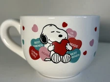 Peanuts Snoopy Dan Dee International Love Hugs Be Mine Valentine Coffee Cup Mug