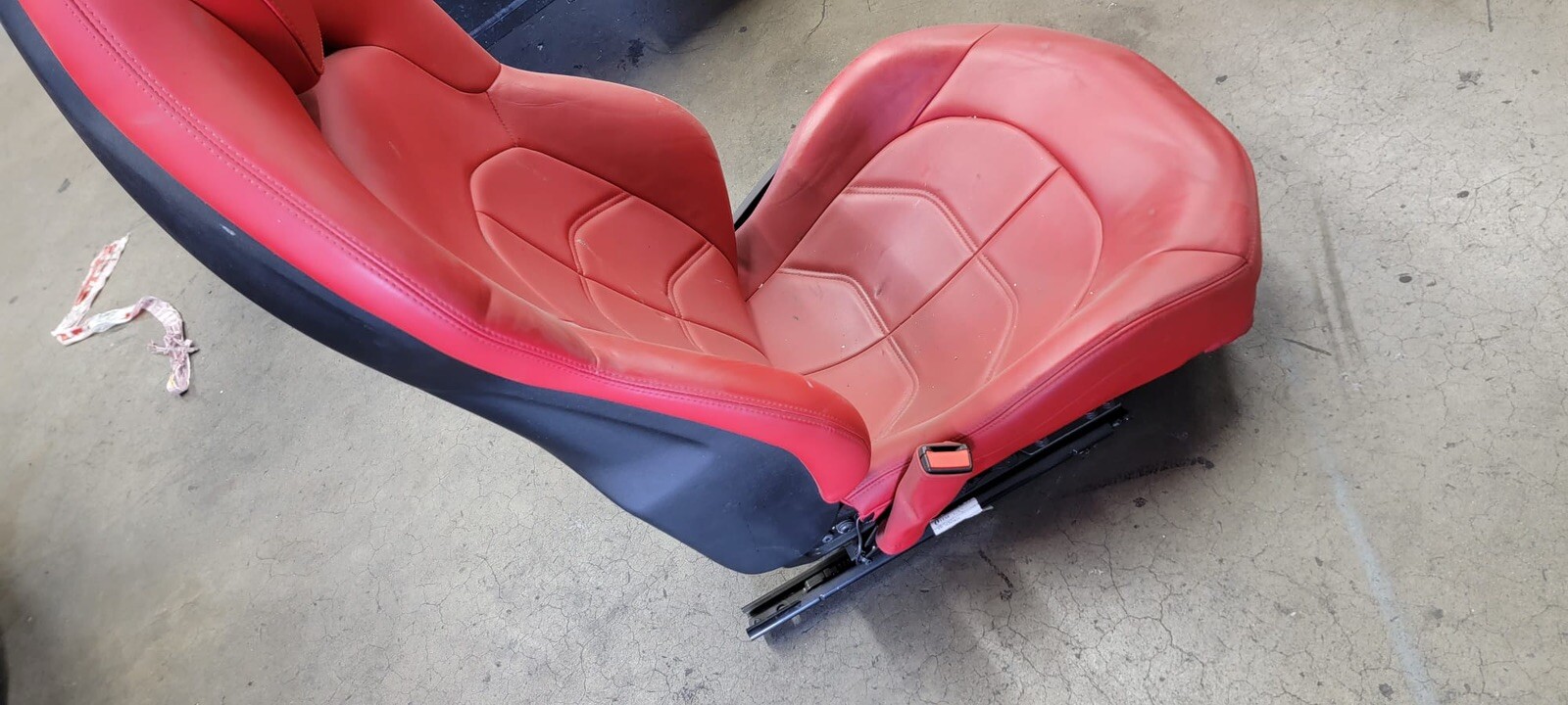 FERRARI 488 GTB DRIVER LEFT SIDE SEAT (TRACK SLIGHTLY BENT) OEM
