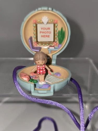 Vintage 1991 Polly Pocket Little Lulu In Her Seaside Locket Shell Necklace Toy 