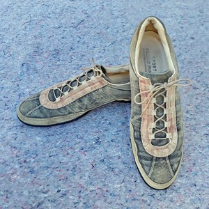 donald pliner blue suede shoes