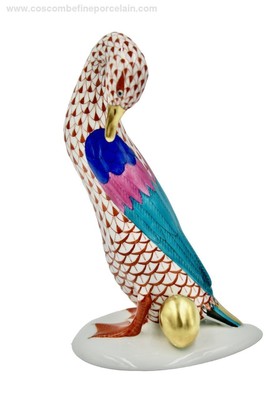 RAR große Herend Porzellan Figur Gans goldenes Ei rotes Netz