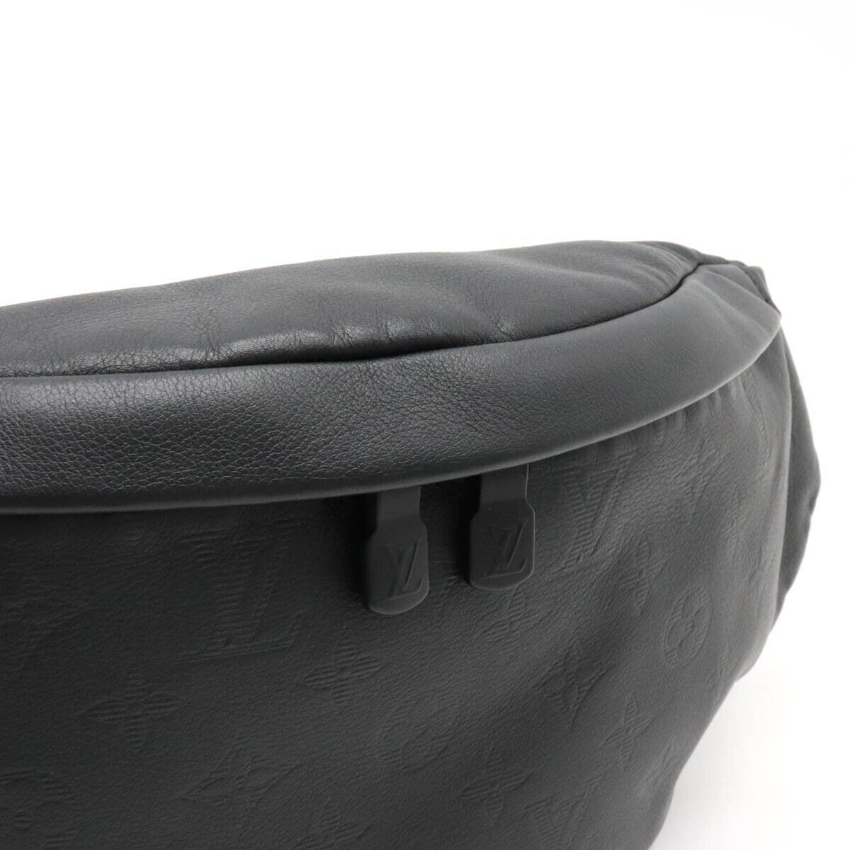 Authenticated Used Louis Vuitton Discovery Bum Bag Men's Waist M44336  Monogram Eclipse (Noir Black) 