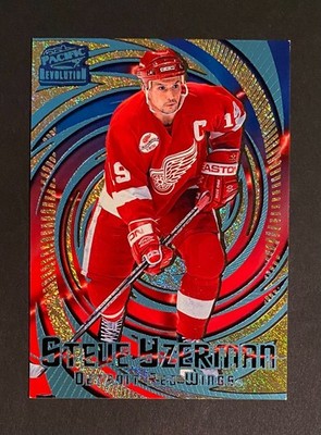 1997-98 Revolution #52 Steve Yzerman Ice Blue SSP Red Wings Rare