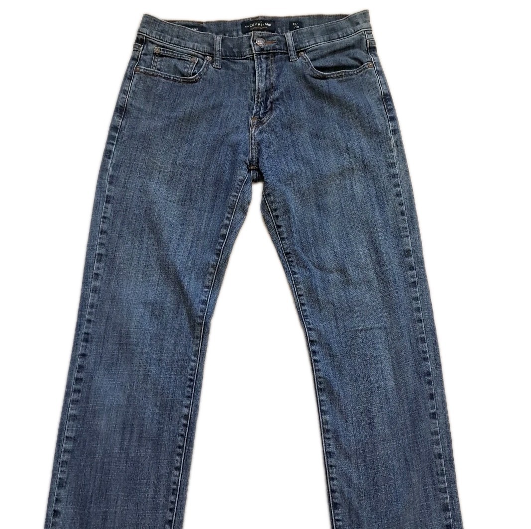 221 Original Straight Fit Size 32&rdquo; X 31&rdquo; Regular Wash