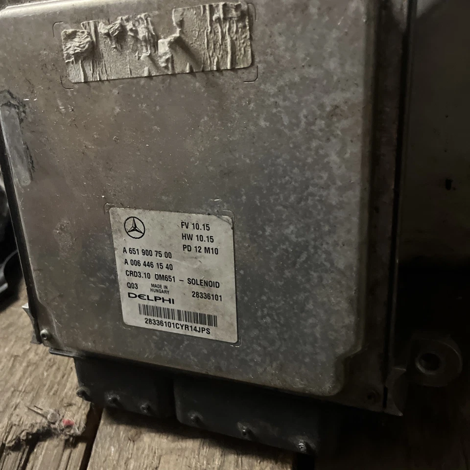 Mercedes W204 SLK W172 Motor Steuergerät ECU A6519007500 - Bild 2 von 4