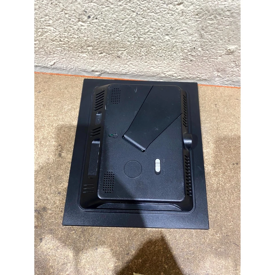 Jessops JESLCDPF82GB/5150166 8" Digital Photo Frame Black Only USB 800 x 600 - Image 3 of 4