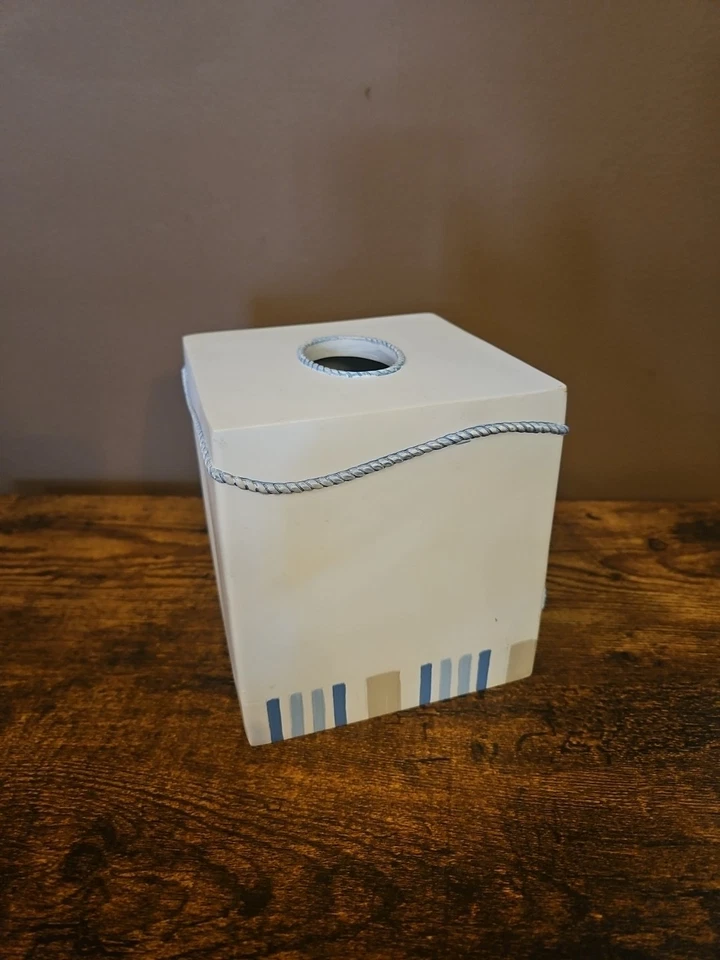 Cubierta de caja de pañuelos de cerámica conchas de playa decorativas, blanco océano, 5,5"x5,5" Foto 2 de 4