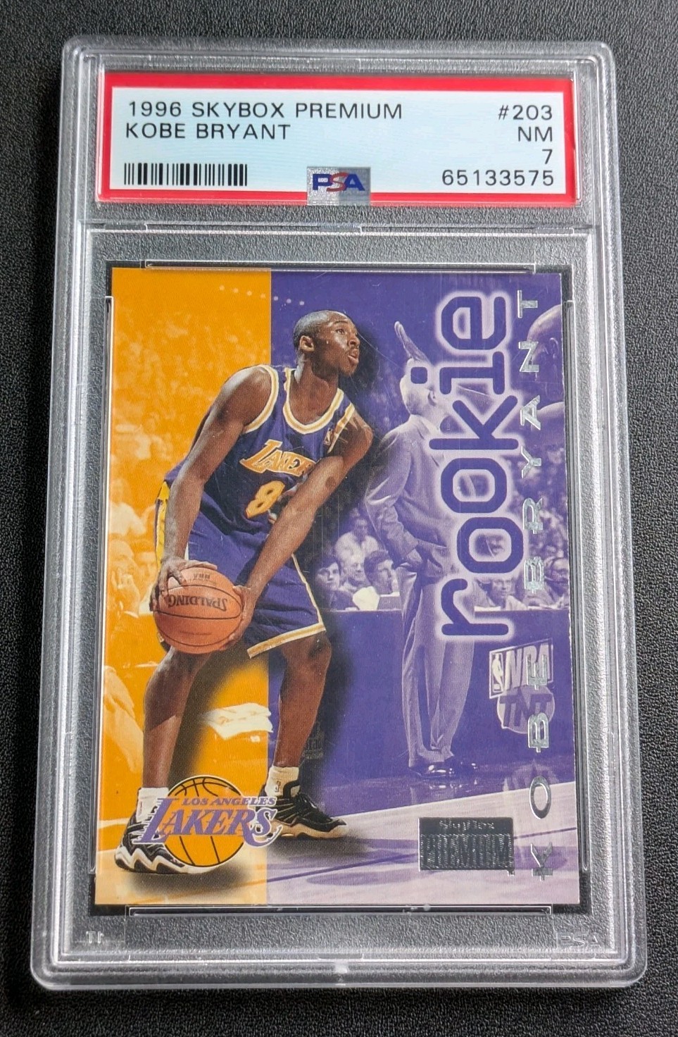 1996 Skybox Premium Kobe Bryant #203 Rookie Card Lakers Legend HoF PSA 7