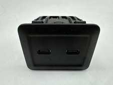 Connettore presa USB MERCEDES-BENZ EQC 2022 A2138204803 LAA19291