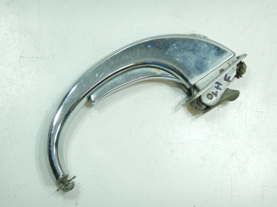 1946-1951 Kaiser Frazer Manhattan maçaneta externa frontal esquerda - Imagem 4 de 4