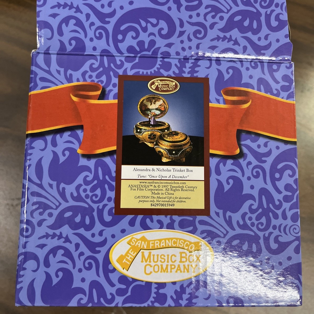 San Francisco Music Box Company Anastasia Alexandra and Nicholas